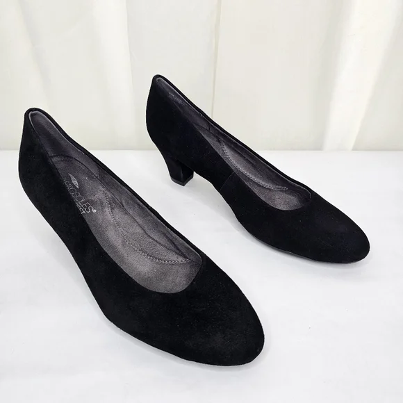 Aerosoles Shore Thing Black Suede Pumps Round Toe Size 7.5 - Picture 2 of 10